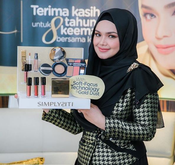 Siti bakal memperkembangkan produknya di Indonesia.